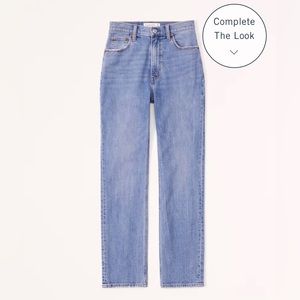 Abercrombie Ultra High Rise Ankle Straight Jean, size 25 regular, Med wash